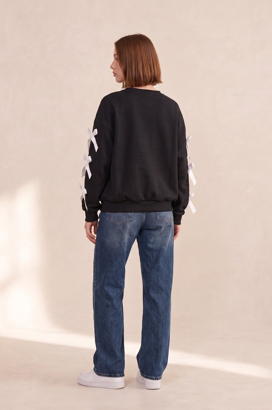 Bow Sweatshirt — Black, view 4