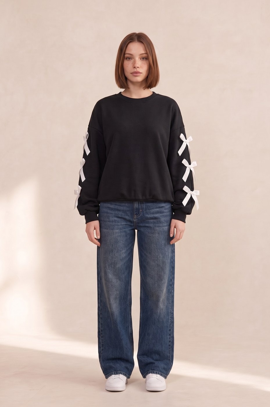 Bow Sweatshirt — Black, view 2