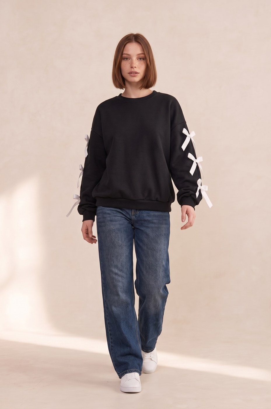 Bow Sweatshirt — Black, view 5